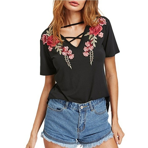 Cross front V neck floral tee - Picture 1 of 1